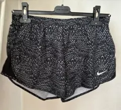 NIKE ランニングショーツ レディース Mサイズのサムネイル