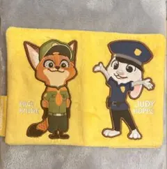 上海　ディズニー ズートピア　パスポートケース　ニック　ジュディ　【美品】