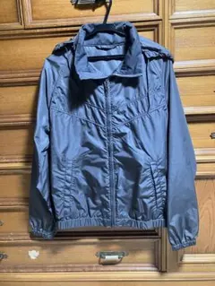 グレー ナイロンジャケット