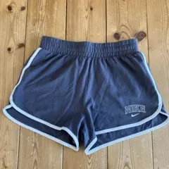 NIKE レディース ショートパンツ グレー Sサイズ