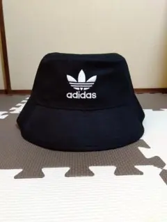 アディダスオリジナルス