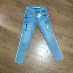 Item thumbnail for item bfa352be-b288-4ab2-a125-5196b5d45765