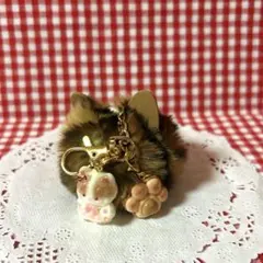 猫ミミファーのキーホルダー ネコミミ ファー 豹柄 ねこ 猫 肉球 バッグ