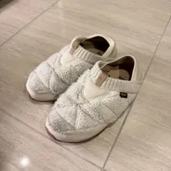 Teva エンバーモック フリース 23cm ホワイト