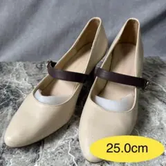 ❤️オリエンタルトラフィック❤️ベージュパンプス　ストラップ付き