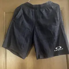 OAKLEY ショートパンツ ハーフパンツ JPN Mサイズのサムネイル