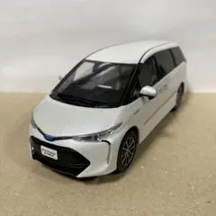 新品・非売品】トヨタ Vitz ヴィッツ ミニカー （ホワイトパール