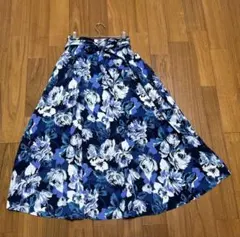 ロペピクニック　フレアスカート　38サイズのサムネイル