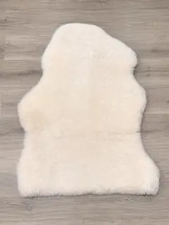 ムートンラグ 日本製 1.5匹物 約65×130cm 短毛 アイボリー - メルカリ