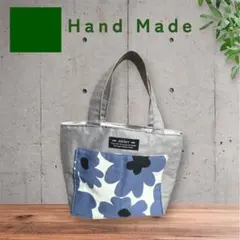 北欧花柄の外側ポケット付きトートバッグ