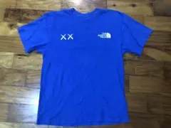 即決送料込the north face×kaws T青/ノースフェイスカウズ