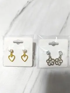 ハート型と花型のピアスセット