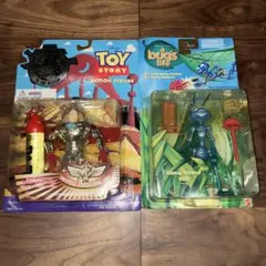 バズ　ライトイヤー アクションフィギュア & ハンググライダー フィル