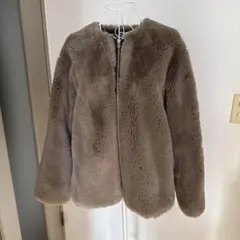 A DA Y I N THE L I F E グレー ジュファーコート