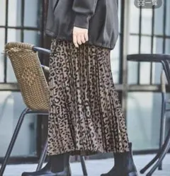 ニコアンド　スウェードプリーツスカート　モカヒョウ　レオパード