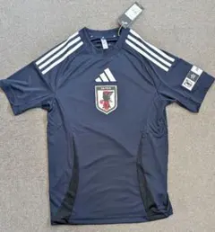 新品【adidas 日本代表 サッカーウェア 2XS ネイビー】読売新聞のサムネイル
