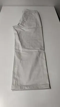 UNIQLO　女性用デニムパンツ　紺と白色