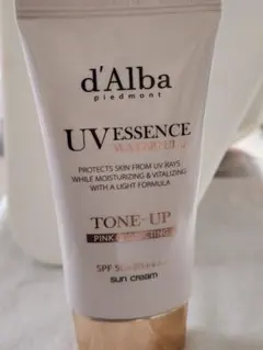 送料込　d'Alba ダルバ トーンアップサンクリー厶 ピンク 50ml