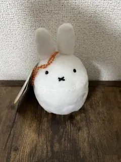 ナインチェカフェ　ミッフィー　いす　マスコット　キーチェーン
