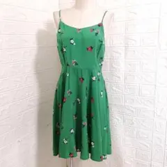 OLD NAVY フラワー柄　膝上キャミ　ワンピース　SPのサムネイル