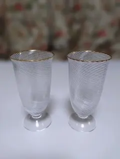 スパイラル模様のガラスグラス2個セット