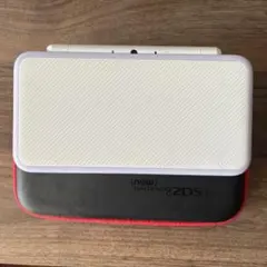 New Nintendo 2DS LL ホワイト＋ケース付き