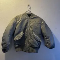 ユニクロ U MA-1ジャケットMサイズ 短丈