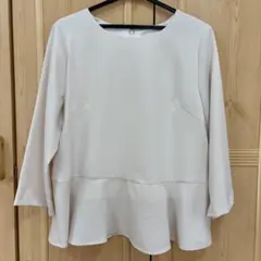 ELENA ホワイトアイボリー フレアヘム 長袖ブラウストップス