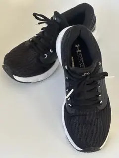 UNDER ARMOUR VANTAGE ブラック スニーカー