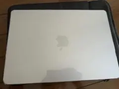Apple MacBook Air シルバー　M4チップ