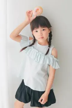 新品110-130 オフシュルダーフリル Tシャツ