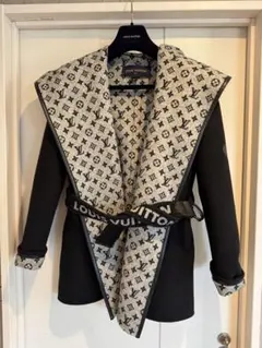 Louis Vuitton ブラック トレンチコート 34 Louis Vuitton ブラック トレンチコート 34