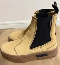 PUMA サイドゴアブーツ ベージュのサムネイル