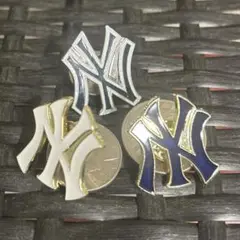 ヤンキース　ピンバッジ　3個セット YANKEES pins 新品