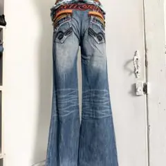 Item thumbnail for item 3827e4d3-29bb-4b25-9f18-f6a92352ad11