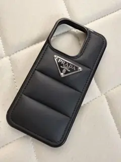 PRADA iPhone14ケース ブラック キルティング - メルカリ