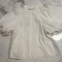 スナイデル　パフショルダー　ブラウス