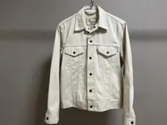 襟ぐりの汚れ落ちました　Levi's スタプレ　ジャケット