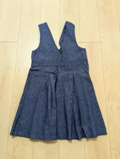 Item thumbnail for item 49559fc0-e522-4795-8b48-549b58966985