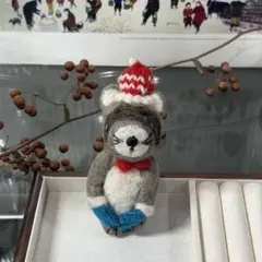 最終値下げ！「クリスマスを待っている浣熊」クリスマス飾り羊毛フェルト