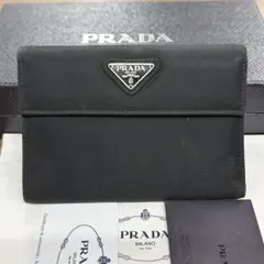 新品同様‼️ プラダ　PRADA 財布　折り財布　ナイロン　三角プレート
