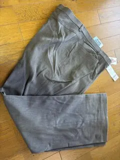 大きめサイズ グレー スラックス