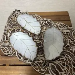 葉っぱ型の皿セット　3枚セット