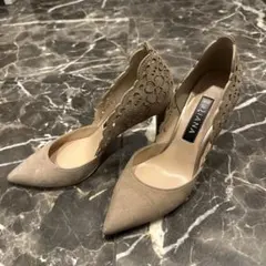【限定品/極美品】DIANA ダイアナ カットワークパンプス ベージュ 23.5