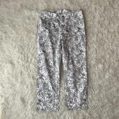 【ゴールデンベア】ストレッチ　クロップドパンツ　ペーズリー柄