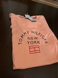 TOMMY HILFIGER トミー ヒルフィガー ピンク Tシャツ 未使用