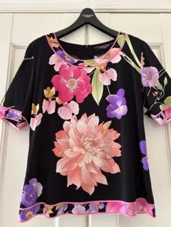 美品レオナール トップス