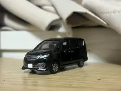 トミカ改造品 日産セレナ ライダーのサムネイル