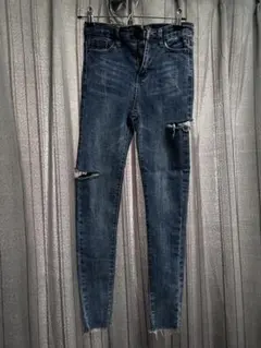 サイドカットスキニーデニムパンツ／アナップ（ANAP）