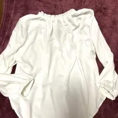 earth music ecologyフリルネック ホワイトブラウス 長袖